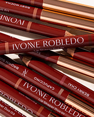 ¿Por qué nuestros delineadores son los mejores? 
Porque están creados específicamente para realzar y definir la forma de tus labios. Cada tono fue desarrollado para ofrecer la gama de naturales perfectos para cualquier tipo de piel, logrando ese efecto de labio más lleno y con volumen inmediato. 